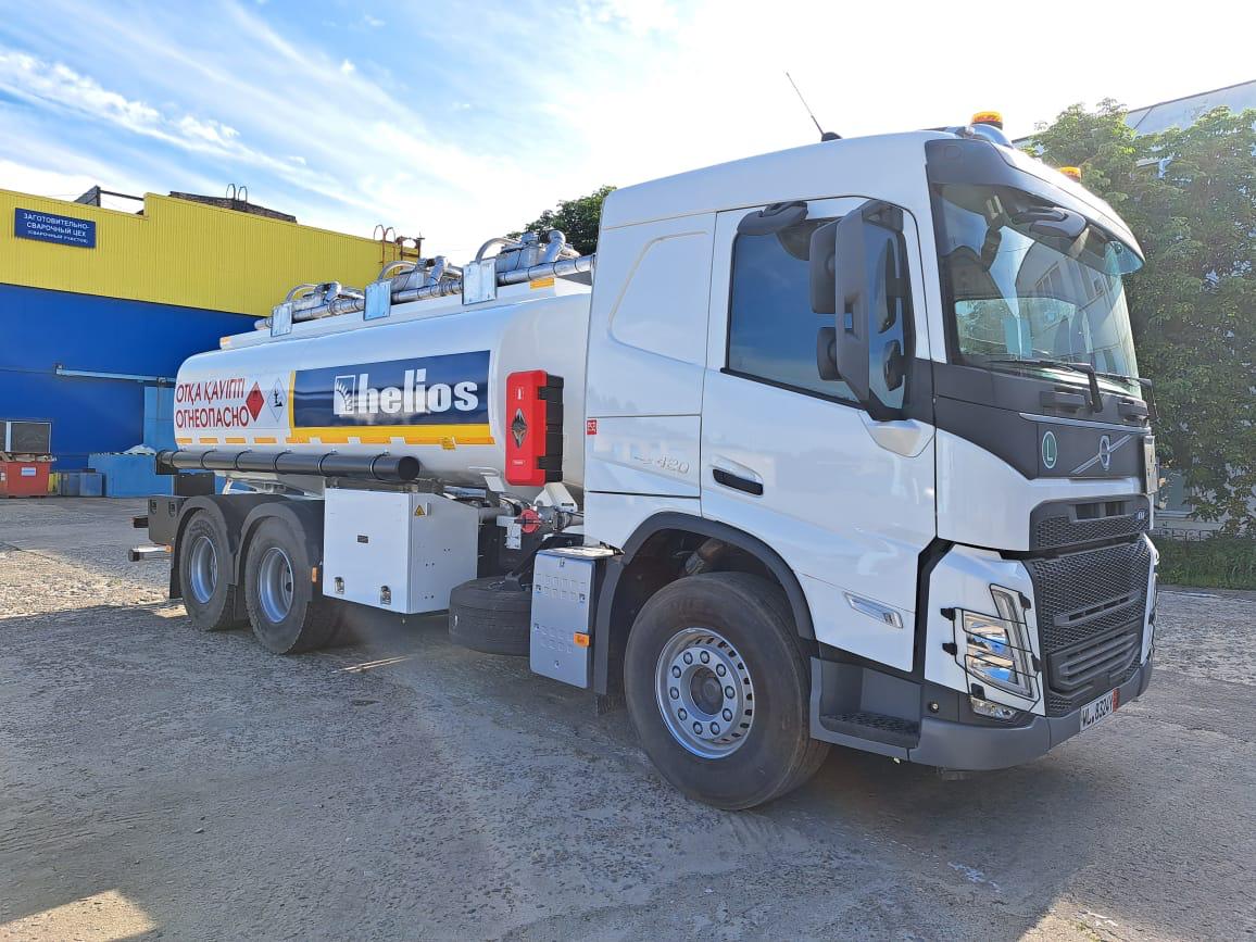 PHOTO-2025-11-25-19-00-41