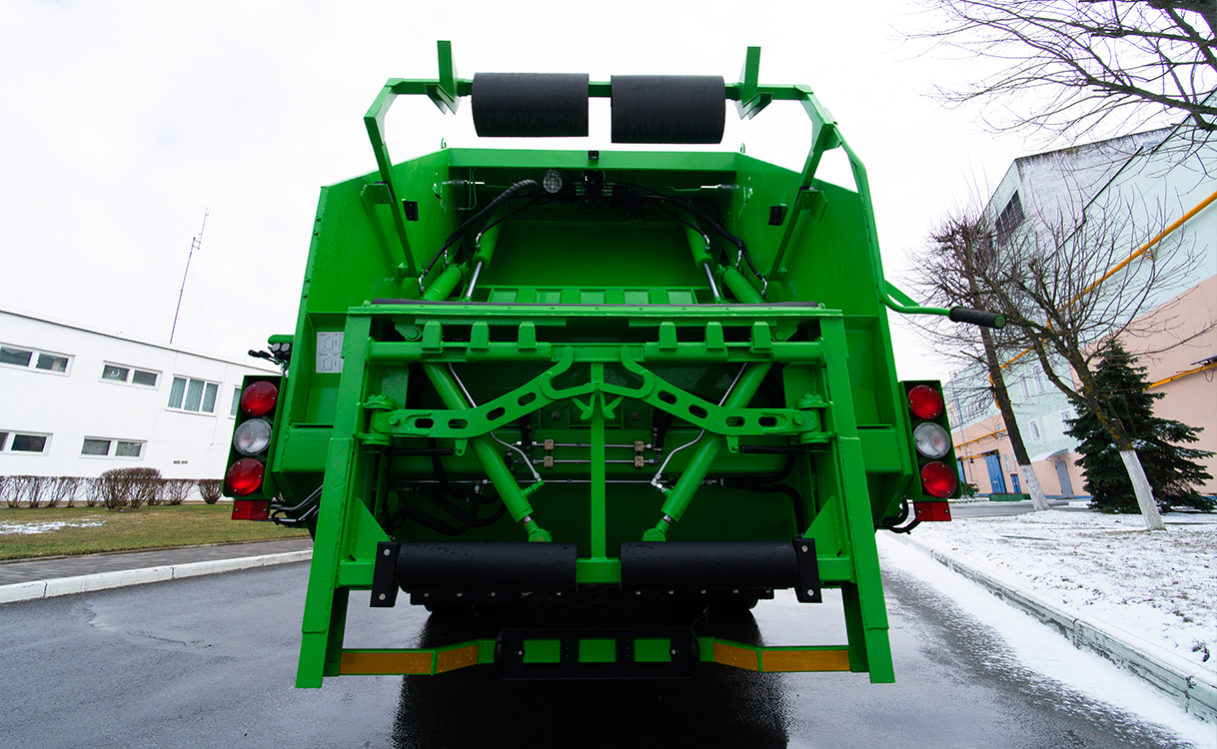 МАЗ 5904С2-012 2